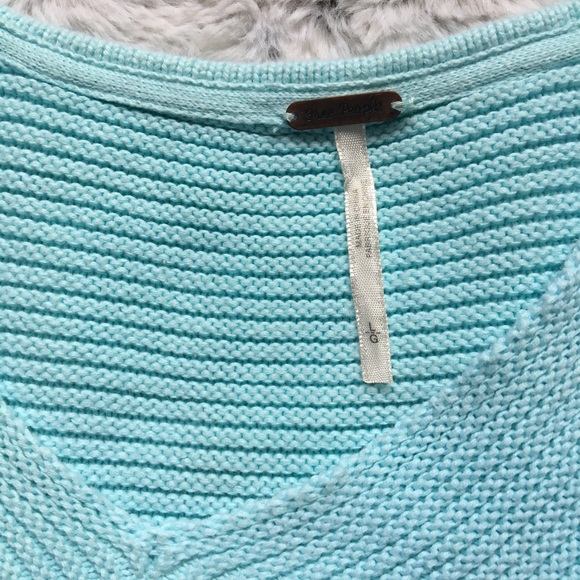Free People Sky Blue V-Neck Sweater Size Large - Picture 8 of 10